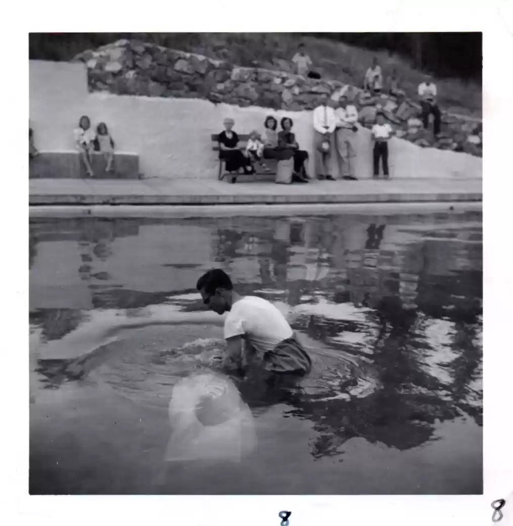 Rod Meredith baptising Mrs. Robie Fugate of Arizona (8)